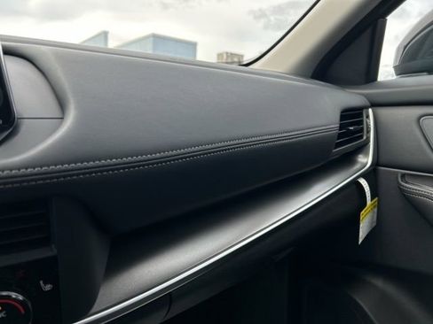 New 2026 Nissan Rogue SV AWD/4WD image 36