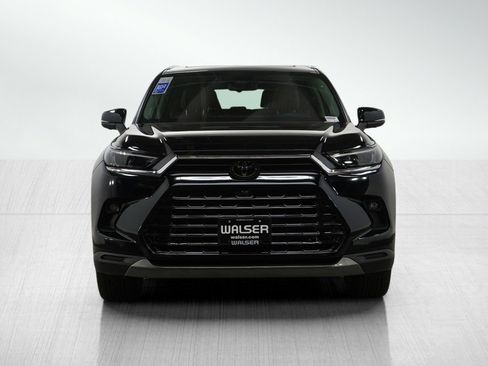 Used 2026 Toyota Grand Highlander Platinum image 8