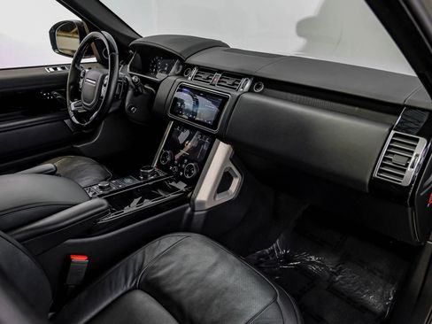 Used 2018 Land Rover Range Rover Supercharged image 7