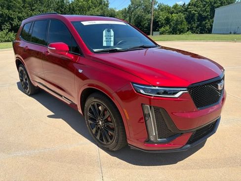 Certified 2023 Cadillac XT6 Sport w/ LPO, ONYX Package AWD/4WD image 7