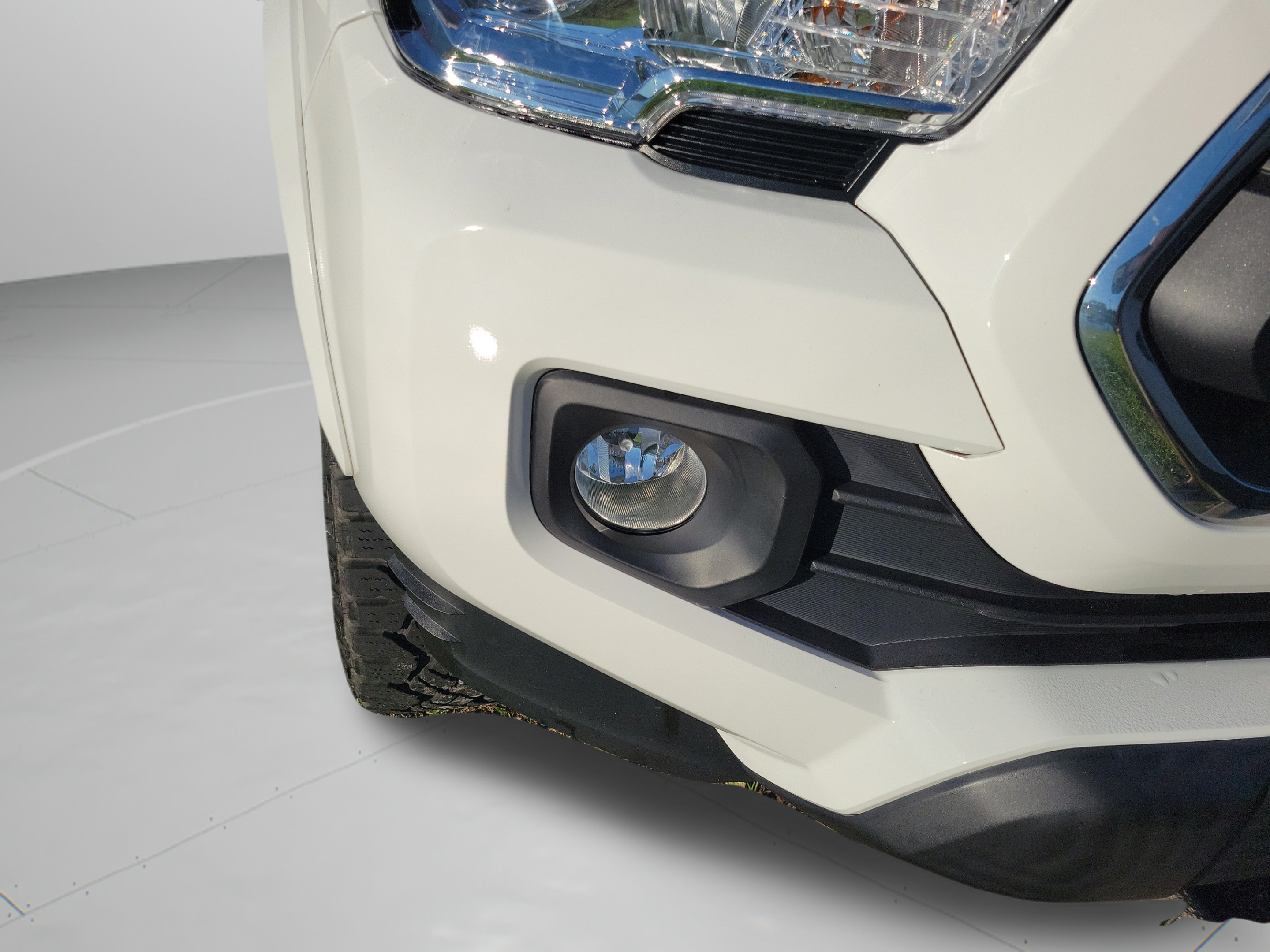 Used 2023 Toyota Tacoma SR5 RWD image 13