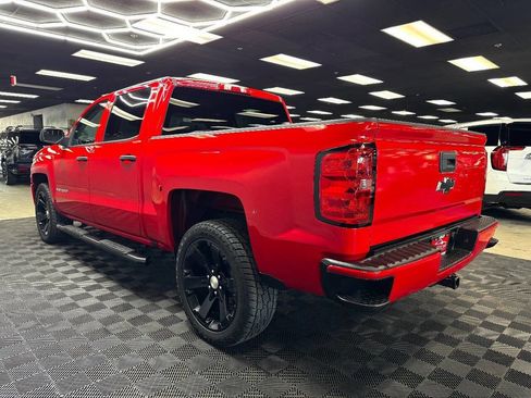 Used 2018 Chevrolet Silverado 1500 Custom w/ Custom Value Package image 11
