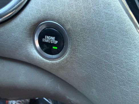 Used 2017 Chevrolet Malibu LT w/ Driver Confidence Package FWD image 20