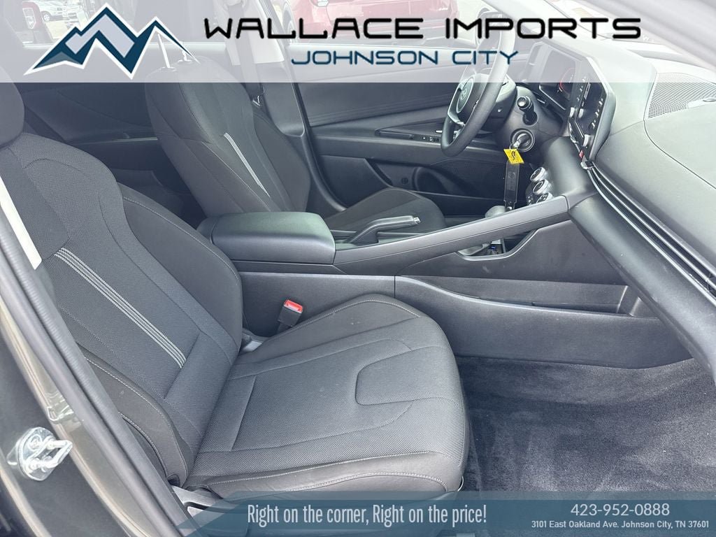 Used 2024 Hyundai Elantra SE FWD image 34