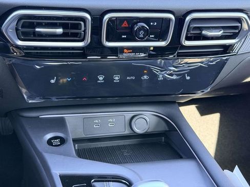 New 2026 Nissan Sentra SV w/ SV Convenience Package image 22