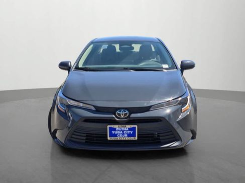 Used 2024 Toyota Corolla LE FWD image 2