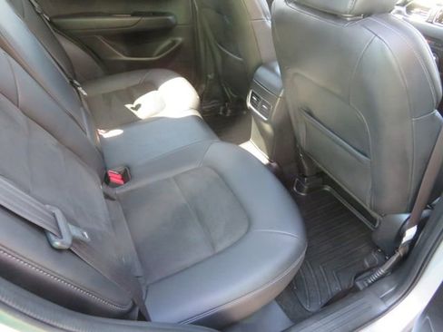 Used 2018 MAZDA CX-5 Touring image 15