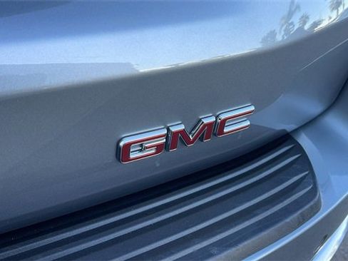Used 2025 GMC Yukon XL Denali image 31
