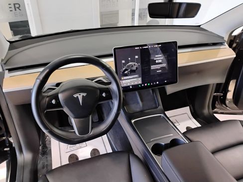 Used 2021 Tesla Model Y 2WD image 83