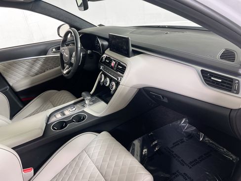 Used 2023 Genesis G70 3.3T w/ Sport Prestige Package image 30