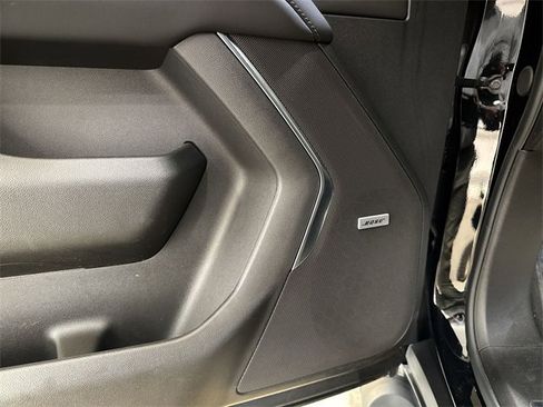 Certified 2024 Chevrolet Tahoe Z71 w/ Luxury Package image 24