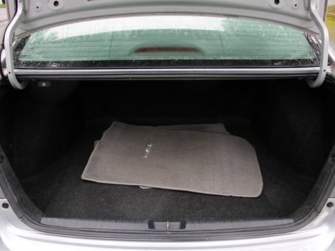 Used 2011 Honda Civic DX-VP image 15