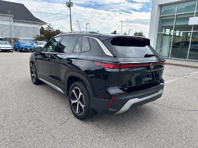 Certified 2025 Volkswagen Tiguan SE AWD/4WD image 6