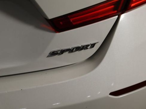 Used 2019 Honda Accord Sport image 34