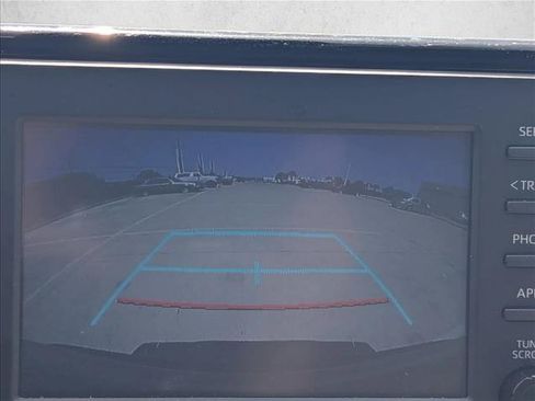 Used 2022 Toyota RAV4 XLE w/ Convenience Package AWD/4WD image 10