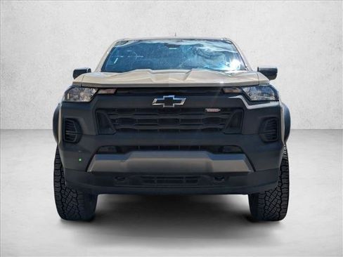 Used 2023 Chevrolet Colorado Trail Boss w/ Advanced Trailering Package AWD/4WD image 2