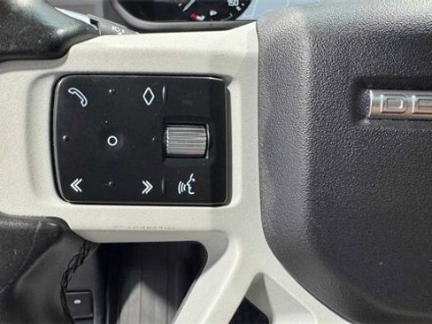 Used 2020 Land Rover Defender 110 SE image 31