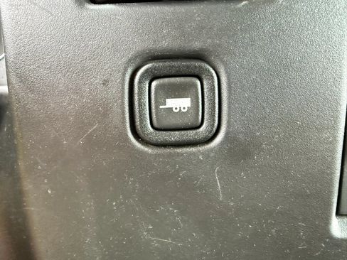 Used 2021 Chevrolet Express 2500 w/ Driver Convenience Package RWD image 32