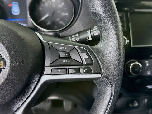 Certified 2021 Nissan Rogue Sport S image 21