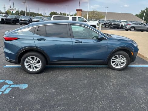 Used 2024 Buick Envista Preferred w/ Convenience I Package FWD image 11