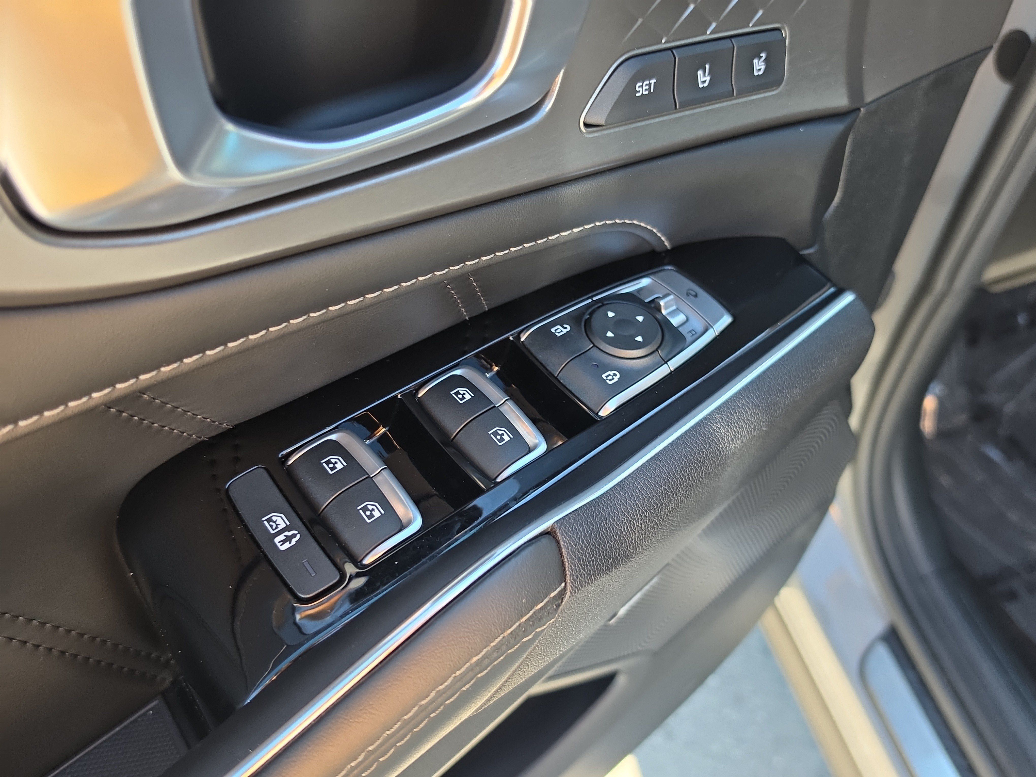 Certified 2022 Kia Sorento SX FWD image 20