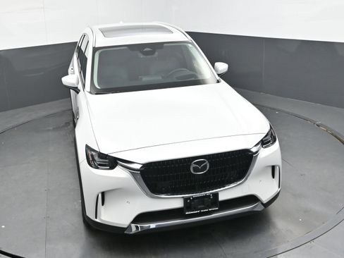 Used 2024 MAZDA CX-90 Plug-In Hybrid w/ Premium Pkg image 29