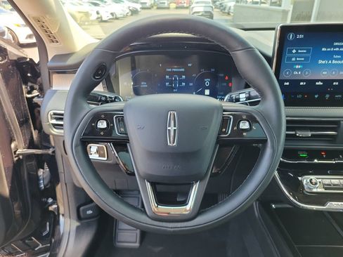 Certified 2024 Lincoln Corsair Reserve w/ Equipment Group 201A AWD/4WD image 23