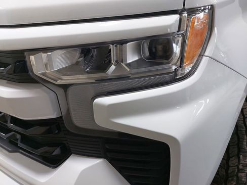 Used 2023 Chevrolet Silverado 1500 RST image 31