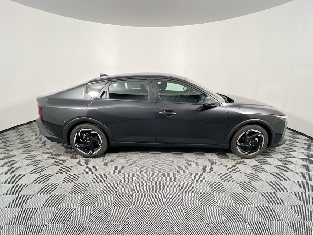 New 2026 Kia K4 EX FWD image 2