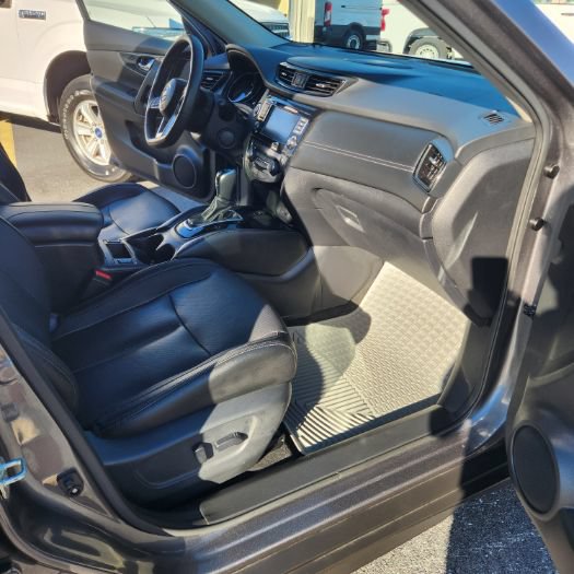 Used 2020 Nissan Rogue SL FWD image 21