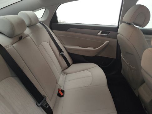 Used 2016 Hyundai Sonata SE FWD image 19