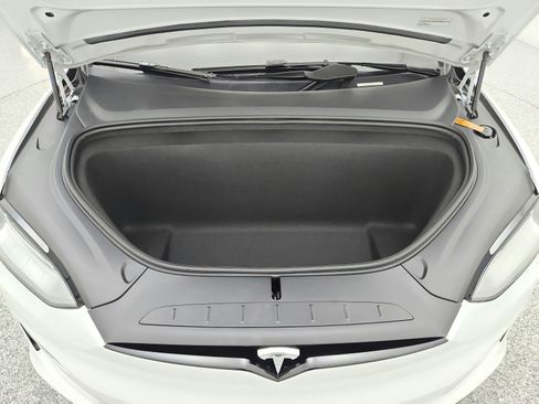 Used 2023 Tesla Model X AWD/4WD image 16
