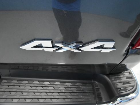Used 2024 RAM 1500 Laramie AWD/4WD image 42