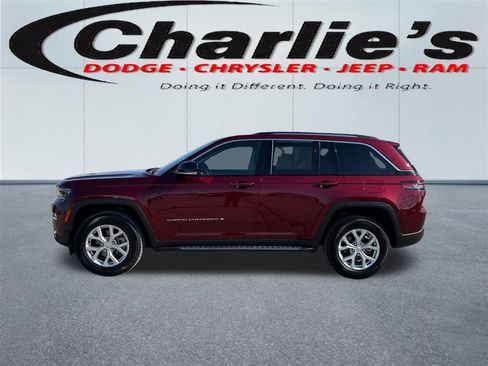 Used 2023 Jeep Grand Cherokee Limited image 1