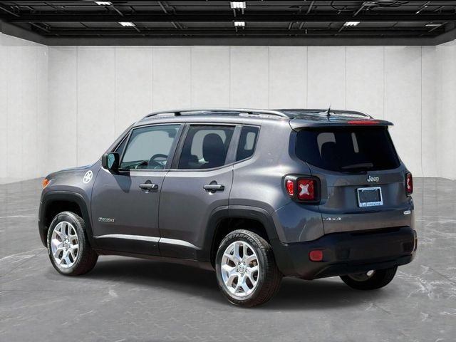 Used 2017 Jeep Renegade Latitude w/ Cold Weather Group AWD/4WD image 7