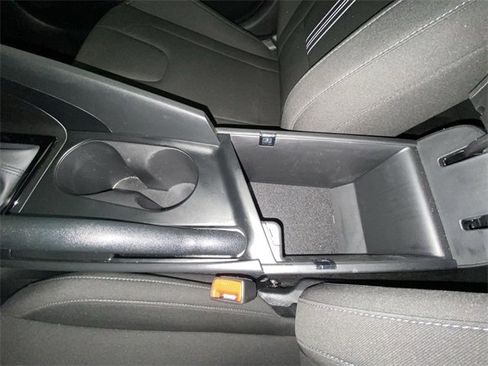 Used 2025 Hyundai Elantra Sport image 20