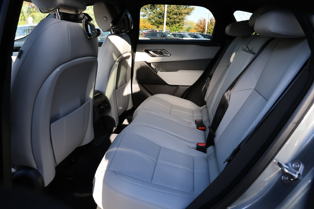 New 2026 Land Rover Range Rover Velar S AWD/4WD image 27