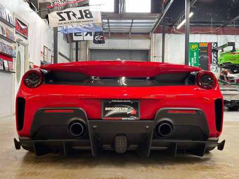 Used 2020 Ferrari 488 Pista Coupe RWD image 8