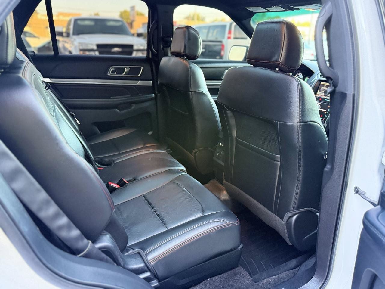 Used 2016 Ford Explorer Sport w/ Equipment Group 401A AWD/4WD image 18