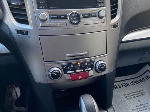 Used 2011 Subaru Outback 3.6R Premium image 12