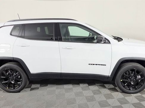New 2026 Jeep Compass Latitude image 4