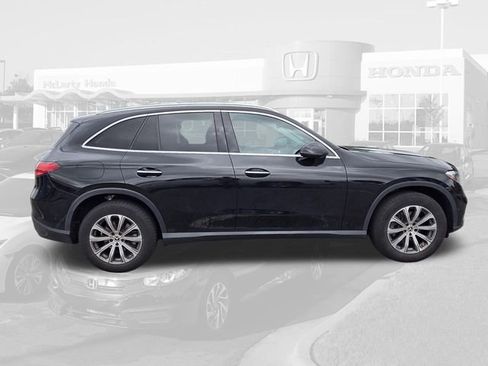 Used 2024 Mercedes-Benz GLC 300 image 6