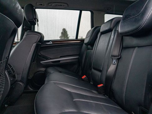 Used 2011 Mercedes-Benz GL 320 BlueTEC 4MATIC image 21