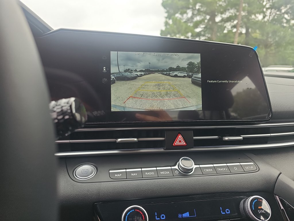 New 2026 Hyundai Elantra Limited FWD image 21
