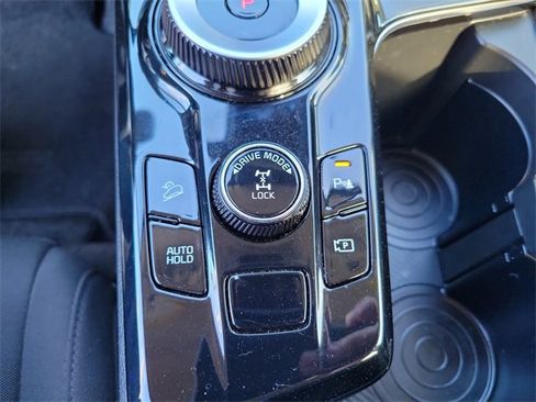 Used 2023 Kia Sportage LX image 25