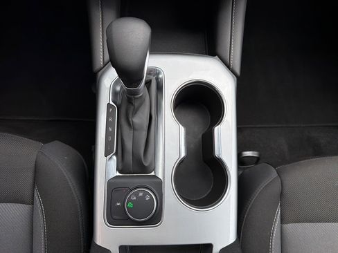 Used 2025 Chevrolet Blazer LT image 25