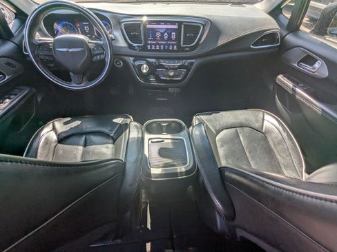 Used 2018 Chrysler Pacifica Limited w/ Advanced Safetytec Group image 29