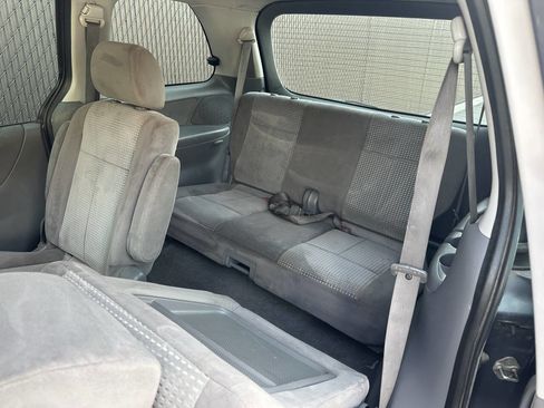 Used 2006 MAZDA MPV LX w/ LX Plus Pkg image 11