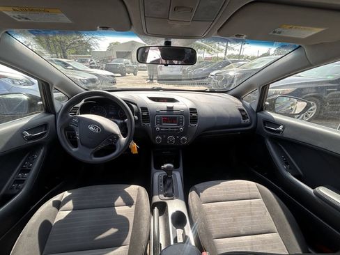 Used 2016 Kia Forte LX FWD image 11