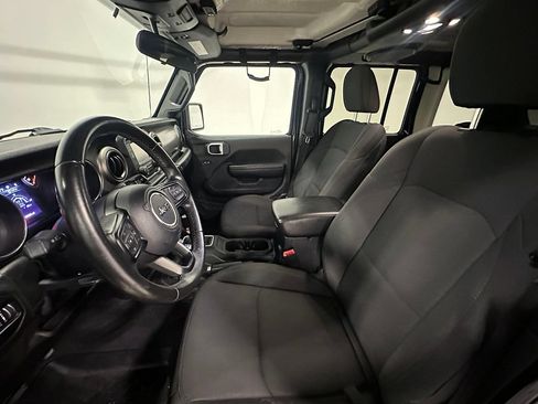Used 2020 Jeep Wrangler Unlimited Sport S AWD/4WD image 3